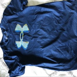 Youth Large Under Armour Short-Sleeve